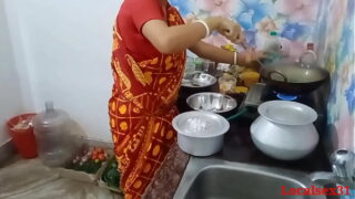 Sexy Round Ass Indian House Maid Fucking Doggystyle